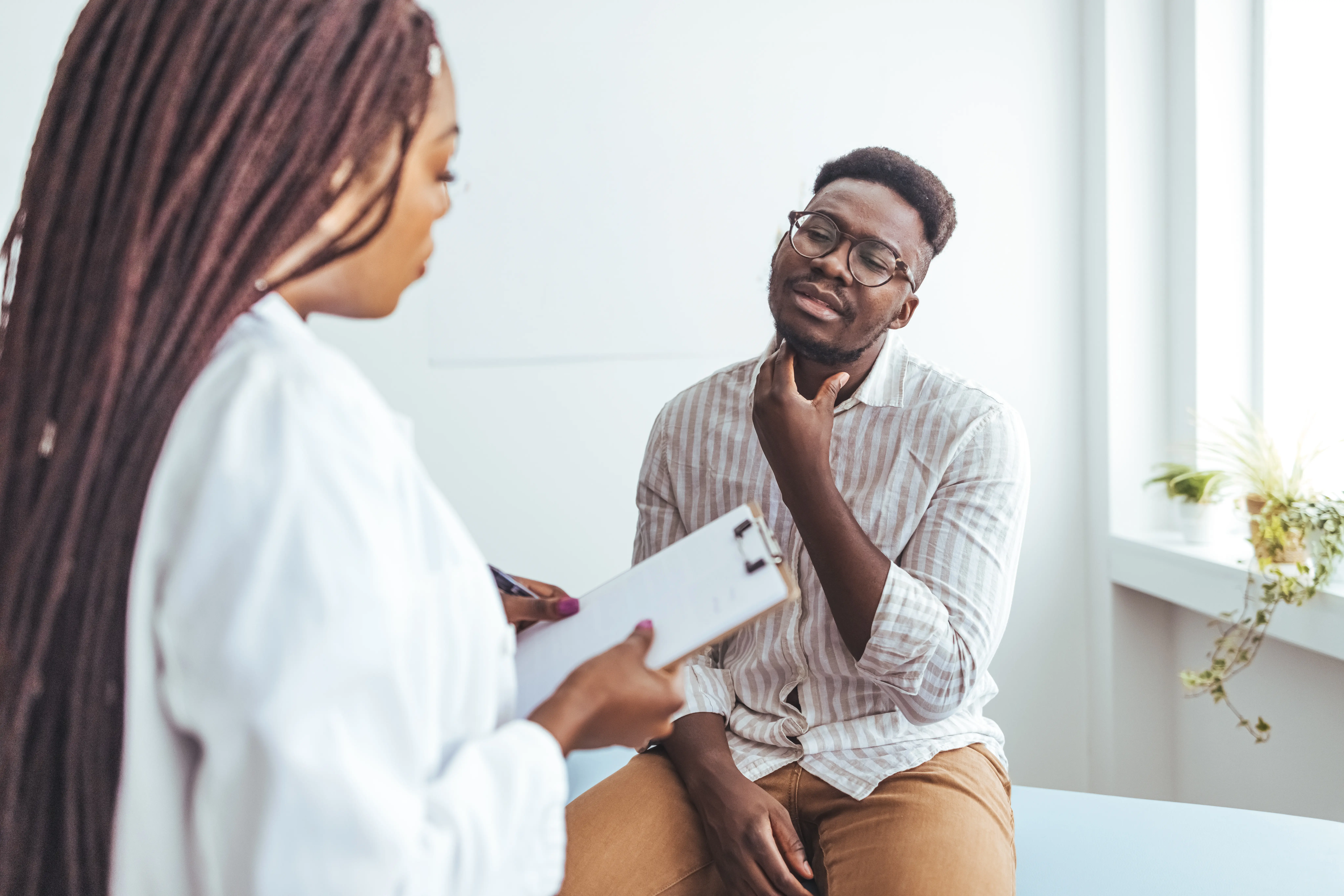 Signs of Common Respiratory Infections & Sore Throat Symptoms